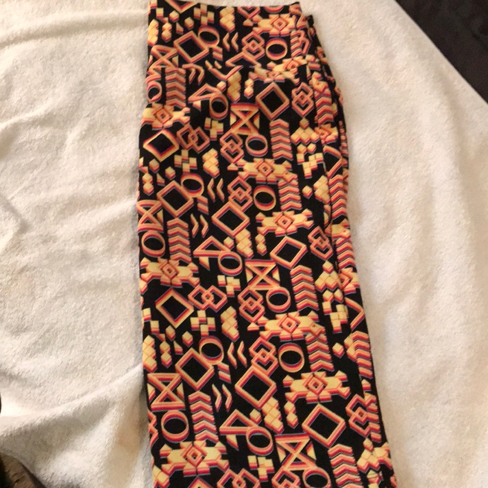 XL LulaRoe Cassie Skirt